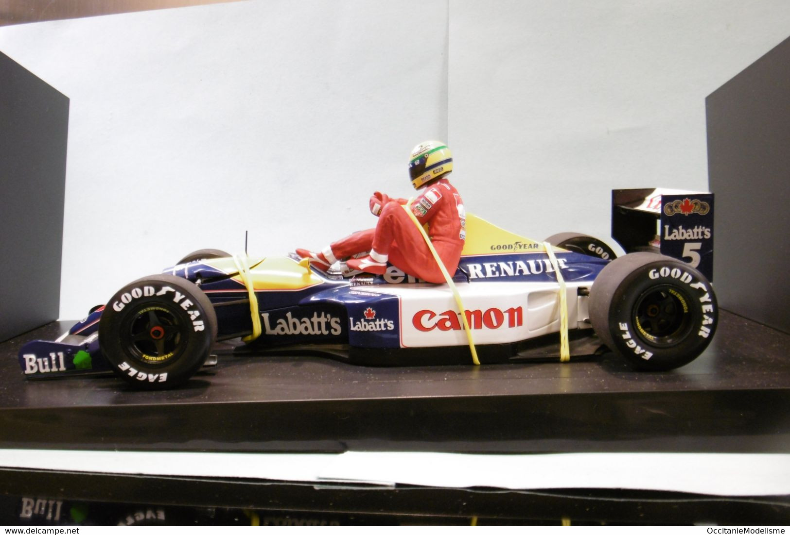 Minichamps - WILLIAMS RENAULT FW14 British GP 1991 + Figurine Ayrton Senna Mansell F1 Réf. 540 911805 BO 1/18 - Minichamps