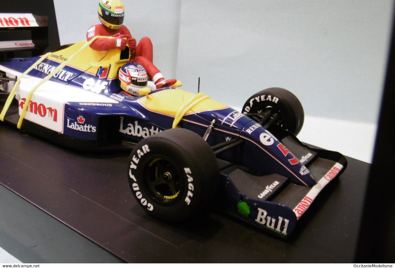 Minichamps - WILLIAMS RENAULT FW14 British GP 1991 + figurine Ayrton Senna Mansell F1 réf. 540 911805 BO 1/18