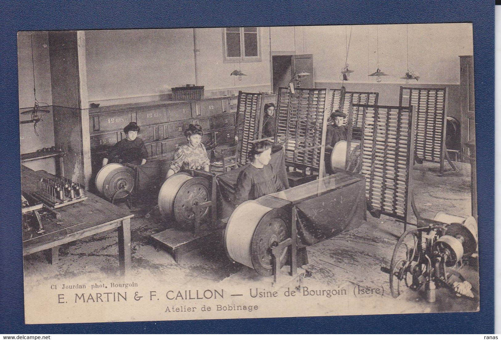 CPA [38] Isère > Bourgoin Non Circulé Martin Caillon Usine - Bourgoin