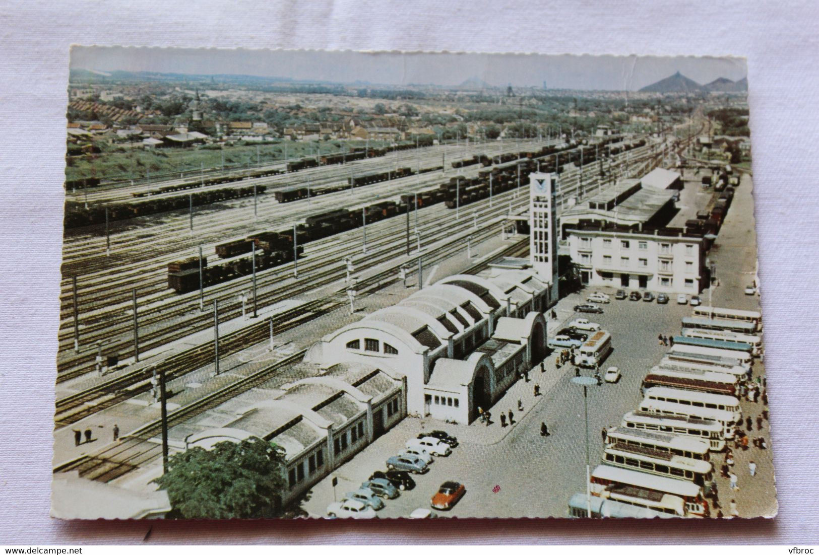 Cpm, Lens, Place De La Gare, Pas De Calais 62 - Lens