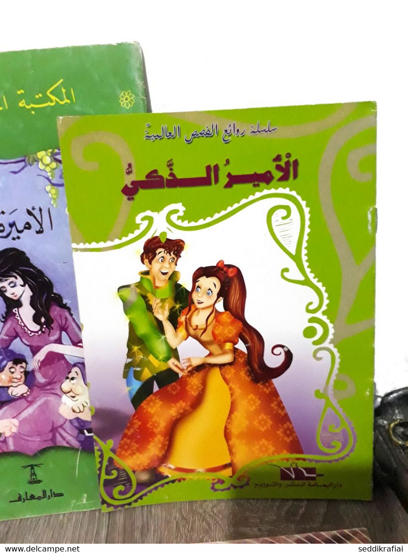 Set Eight Different Stories For Children - ثمانية قصص متنوعة للاطفال - Tijdschriften