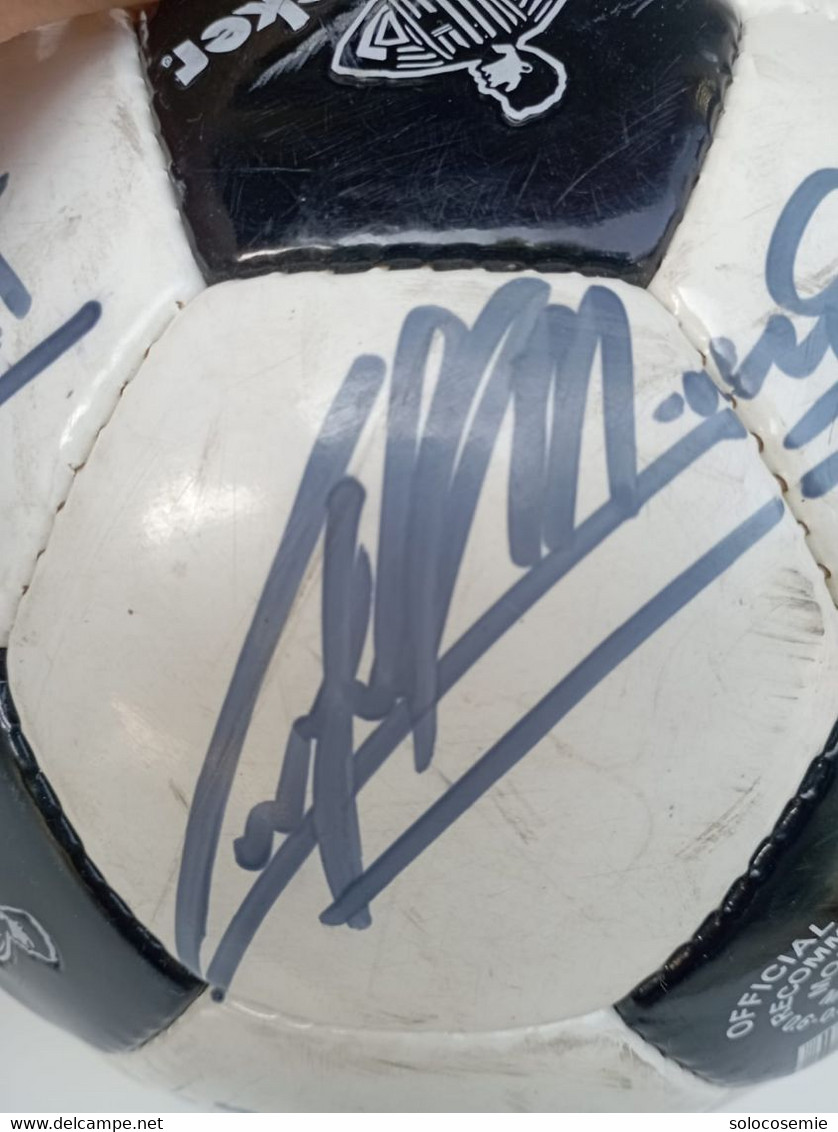 Pallone calcio , con autografi originali