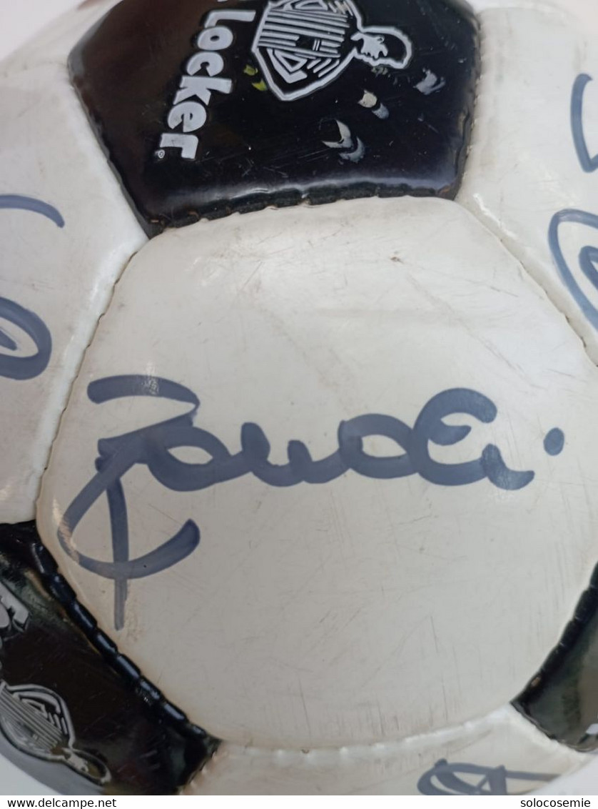 Pallone calcio , con autografi originali