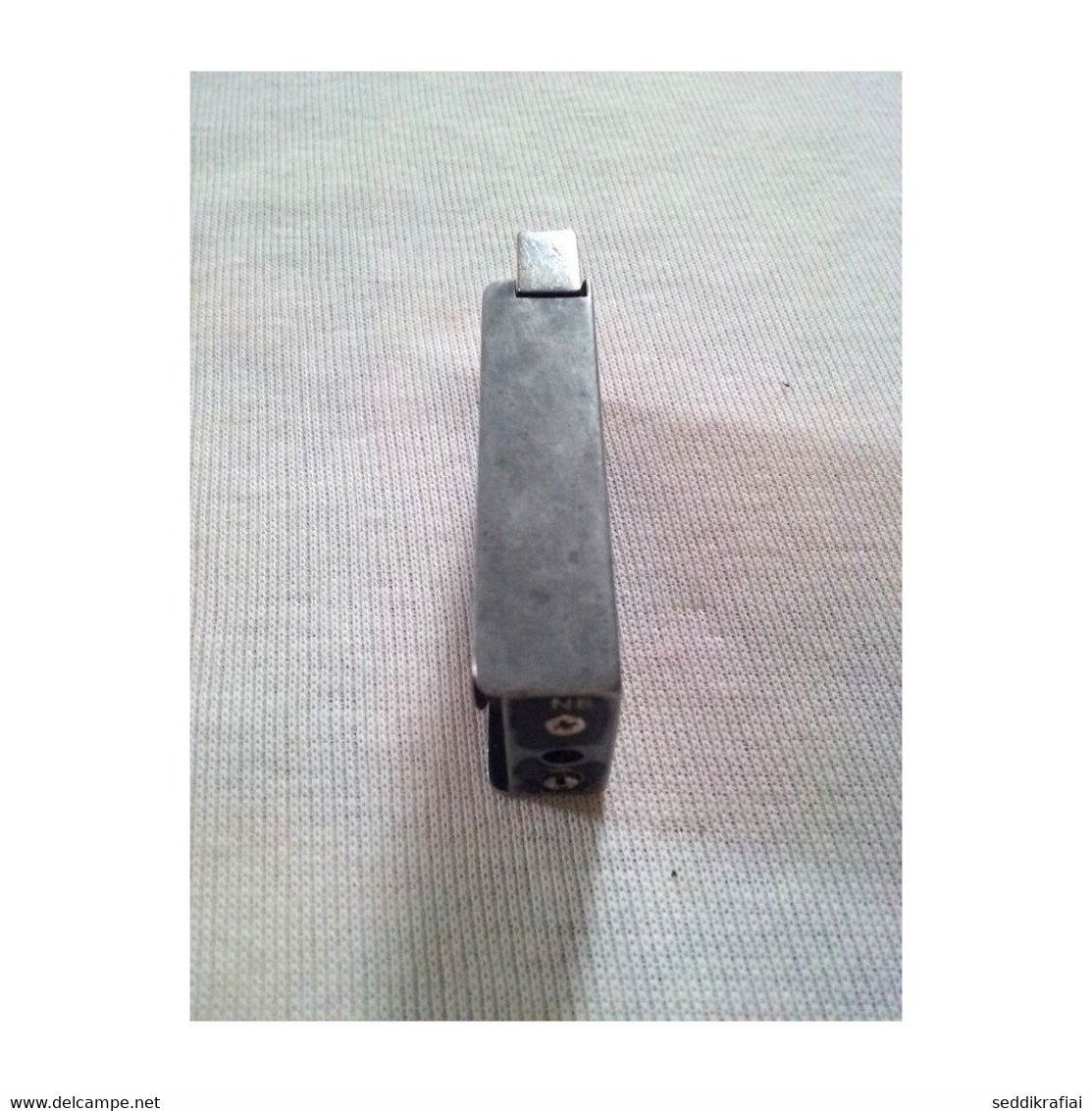 Pocket Lighter Gray NE Clip Cigarette Gaz Butane Smoking Collectible Working - Autres & Non Classés