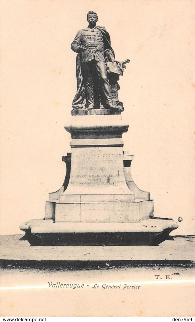 VALLERAUGUE (Gard) - Statue En Bronze Du Général François Perrier, Fondu Pendant La 2e Guerre Mondiale 1939-1945 - Valleraugue