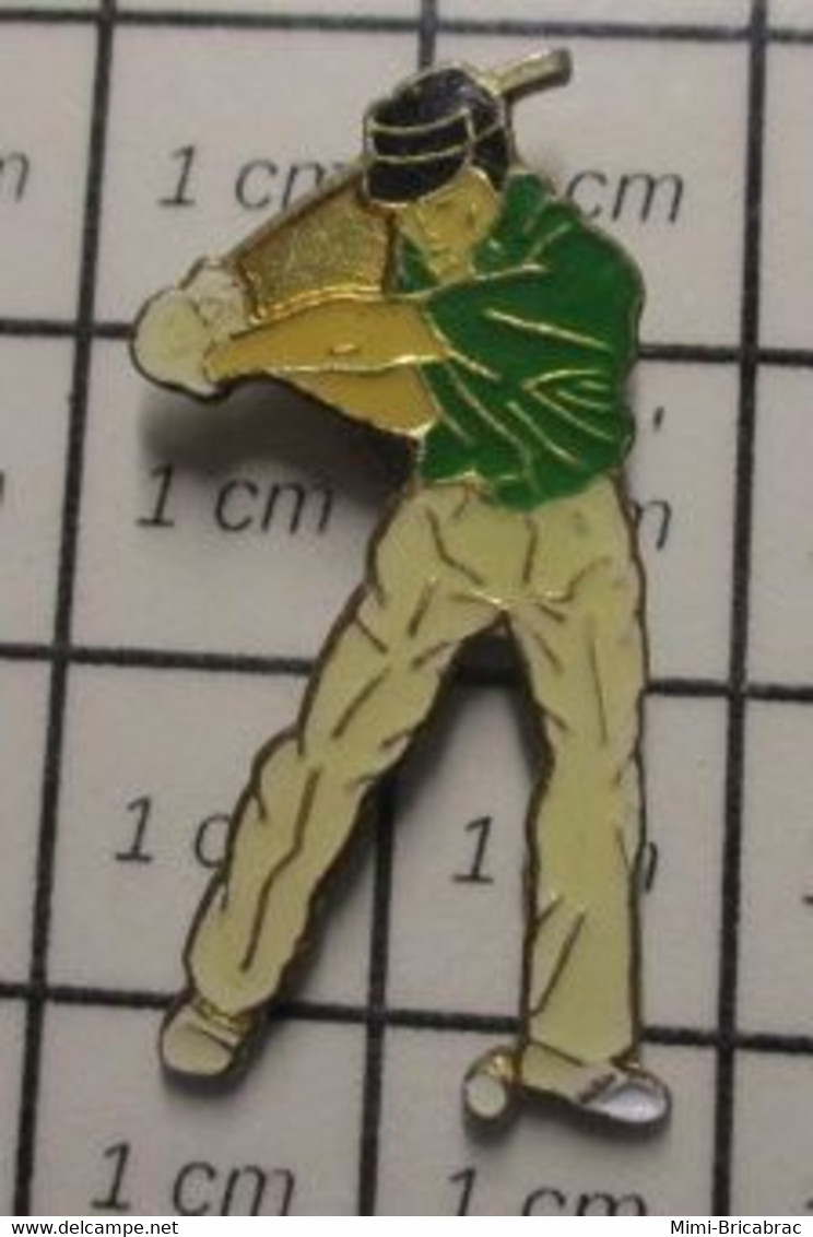 2522 Pin's Pins / Beau Et Rare / THEME : SPORTS / GOLF GOLFEUR - Golf