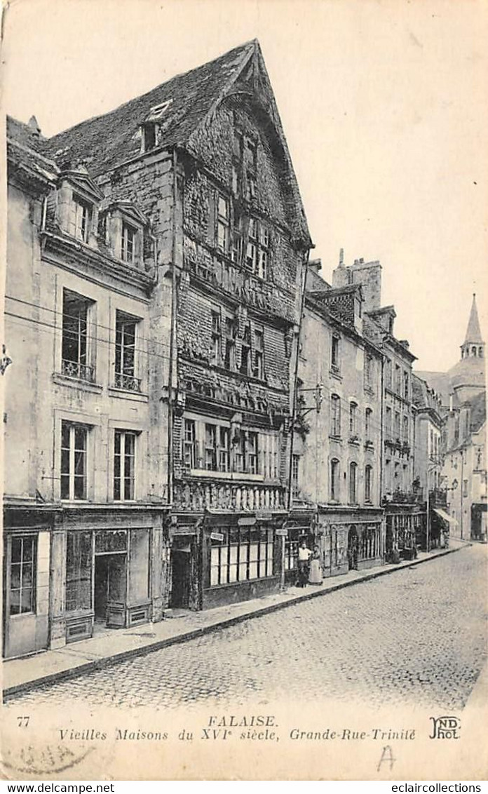 Falaise       14          Maisons Du XVI Rue Trinité       (voir Scan) - Falaise