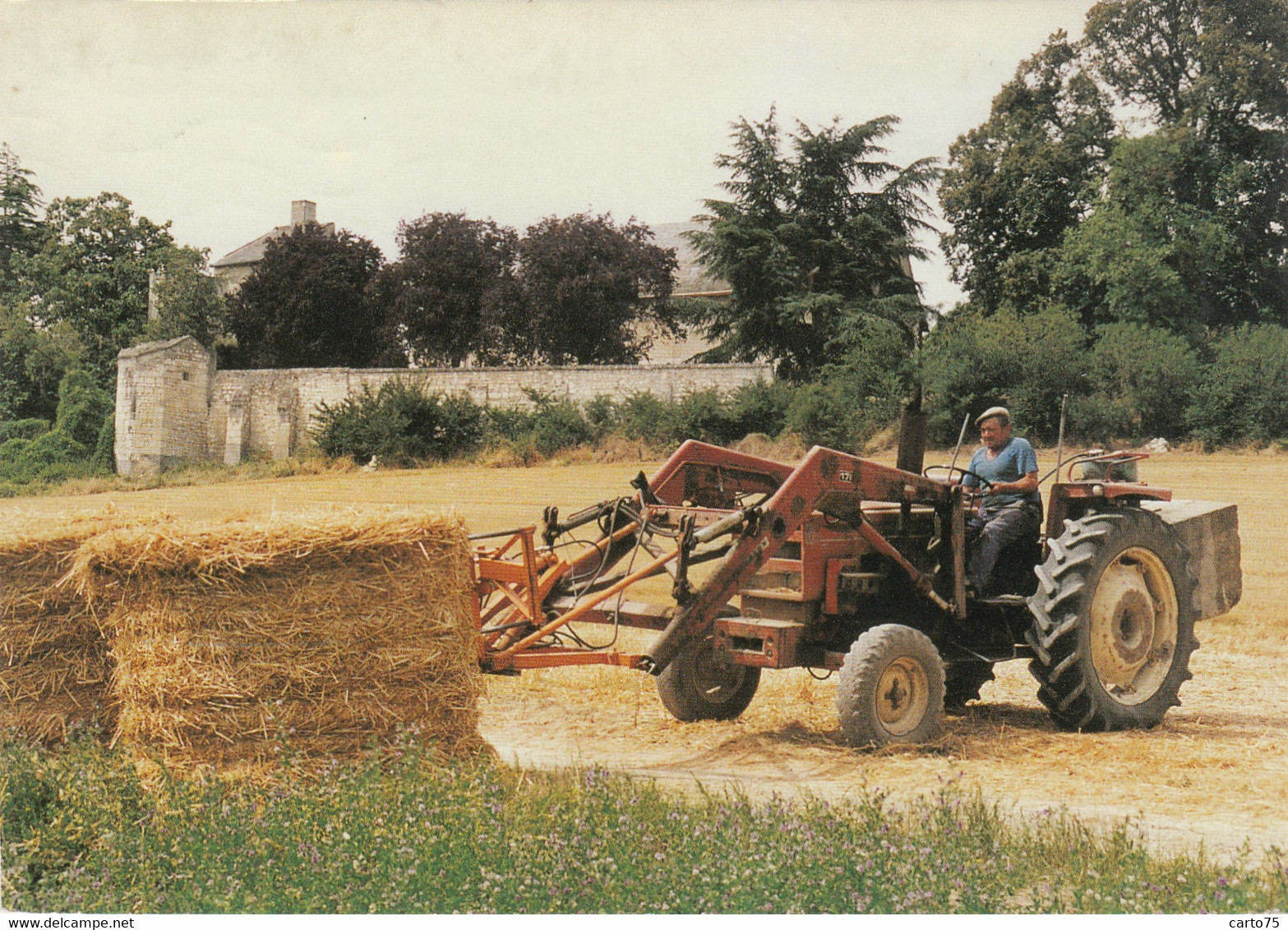 Agriculture - Ramassage De Paille - Tracteur - La Roche Marteau 86 - Tractors