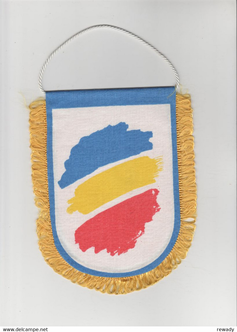 Romania - Federatia Romana De Lupte / Fanion / Penant - Abbigliamento, Souvenirs & Varie