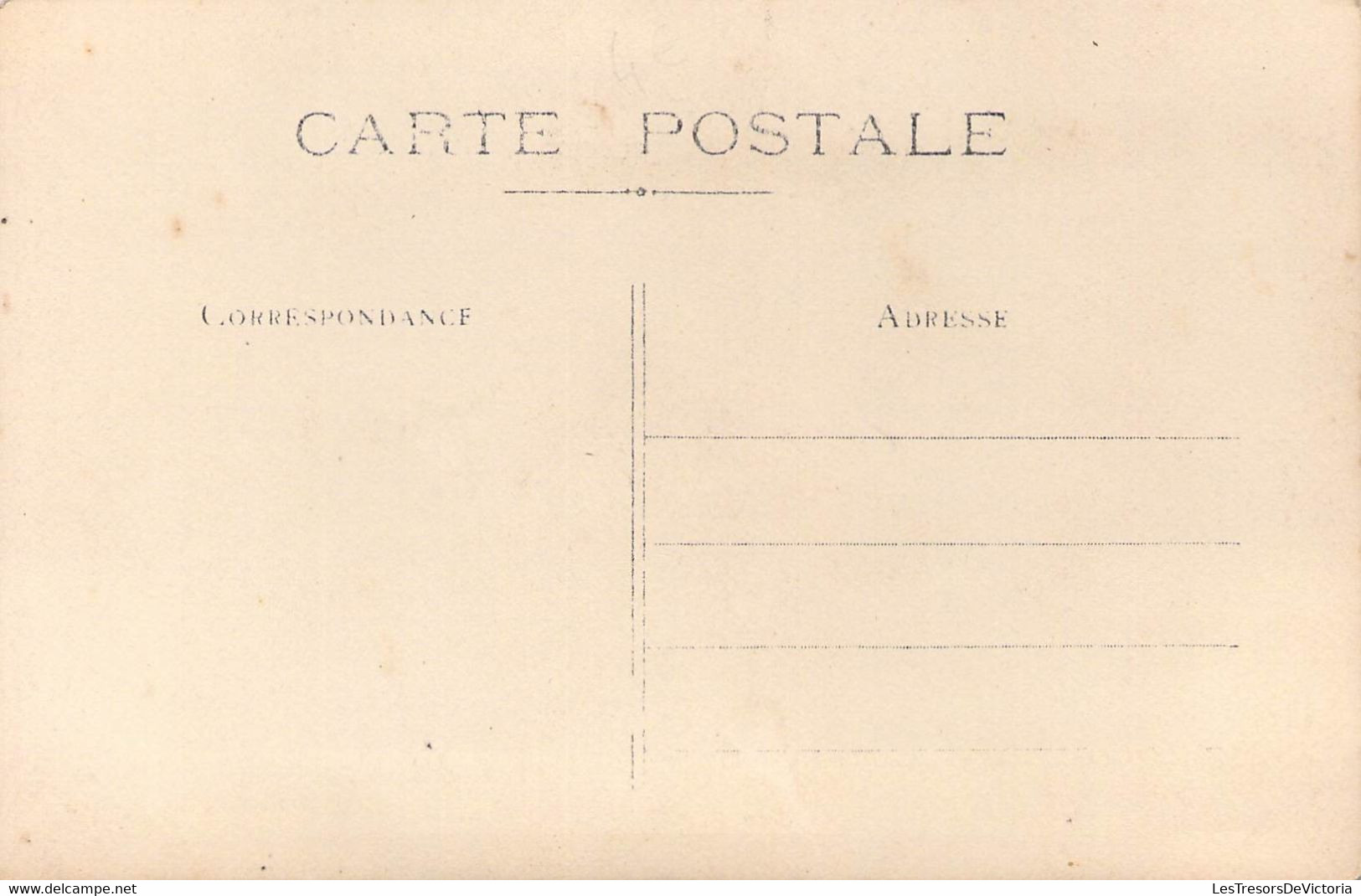 CPA - Tombe D'un Soldat - Hommage Aux Poilus - Weltkrieg 1914-18