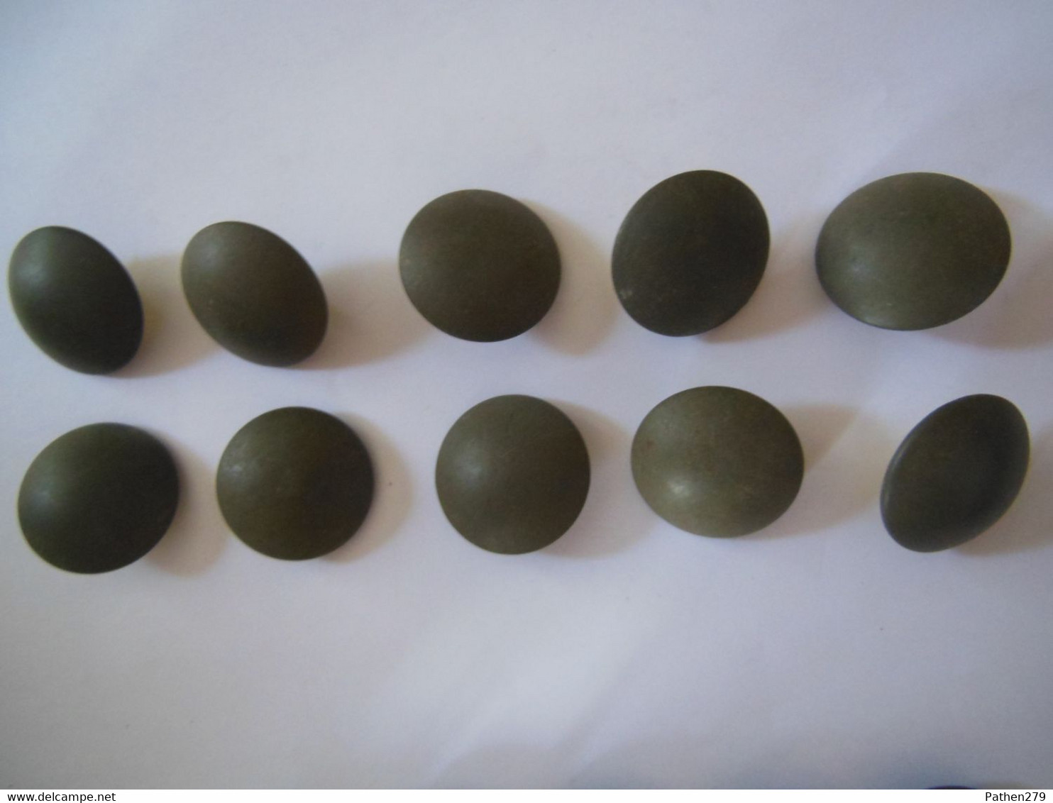 Lot De 10 Boutons Militaires Mat 25mm T.W.&W. Paris - Boutons