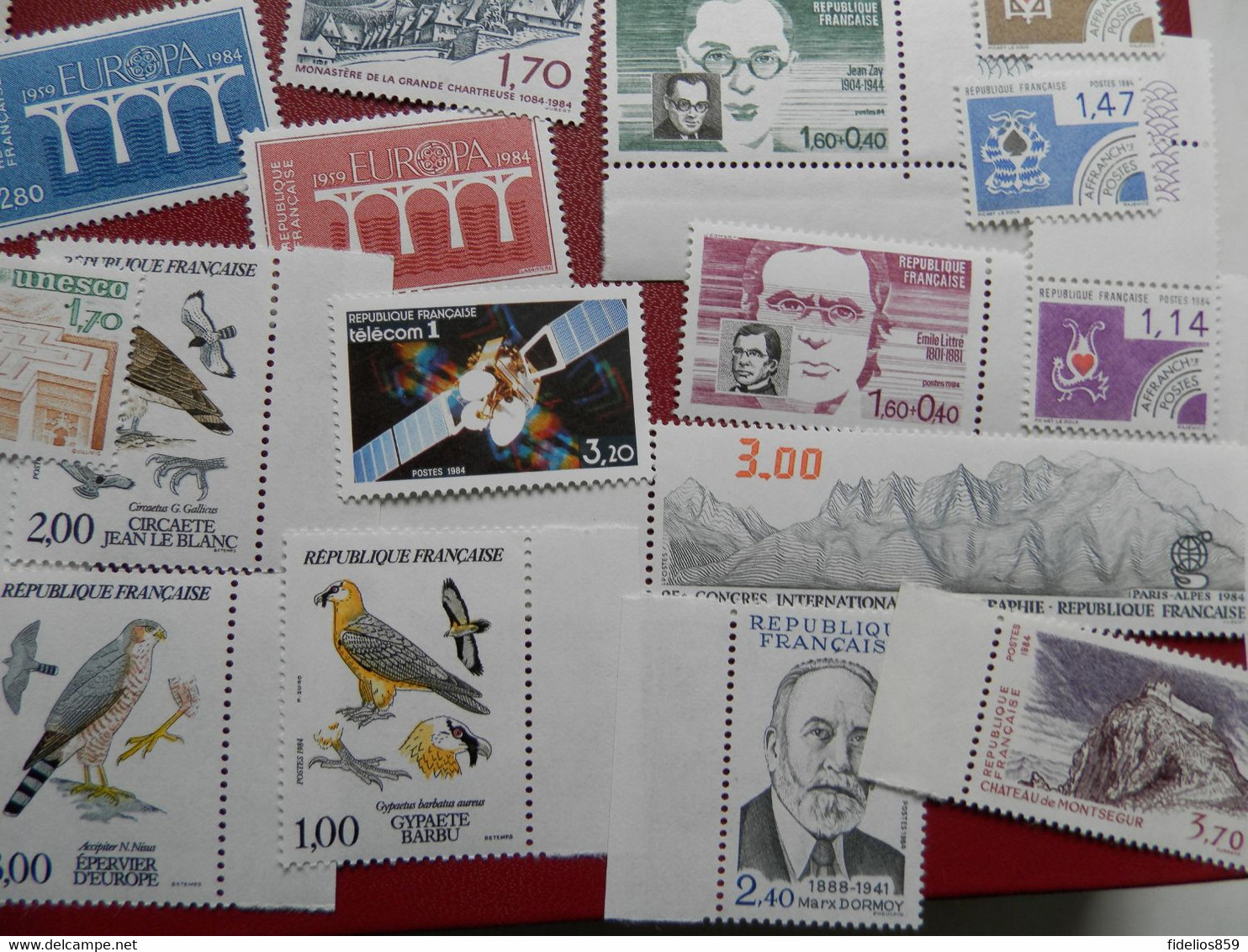 FRANCE ANNEE COMPLETE 1984 SOIT 48 TIMBRES NEUFS SANS CHARNIERE NI TRACE 1ER CHOIX Et 1 OBLITERE  VOIR DETAIL - 1980-1989