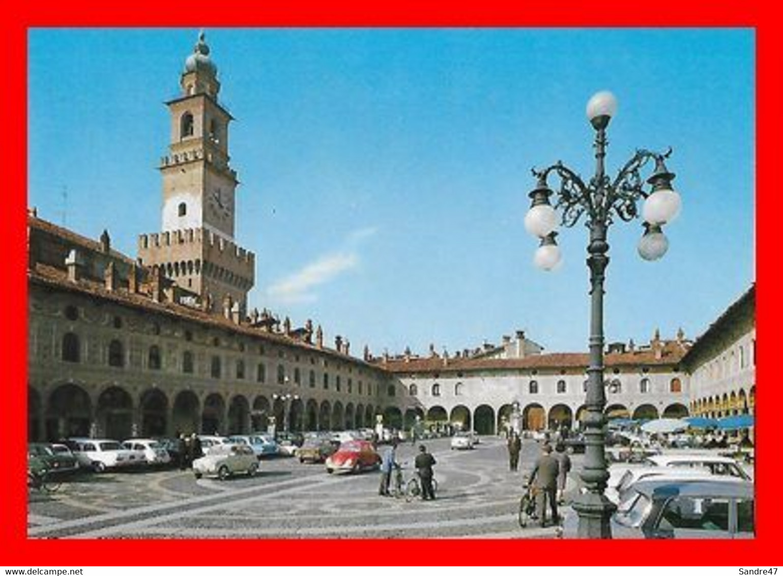 CPSM/gf  VIGEVANO (Italie)  Place Ducale Et Tour Des Bramante...O1168 - Vigevano