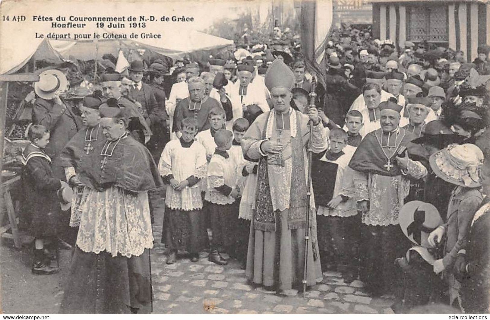 Honfleur      14      Fêtes Du Couronnement N.D De Grâce   1913.  Départ Pour Le Côteau De Grâce  N° 14    (voir Scan) - Autres & Non Classés