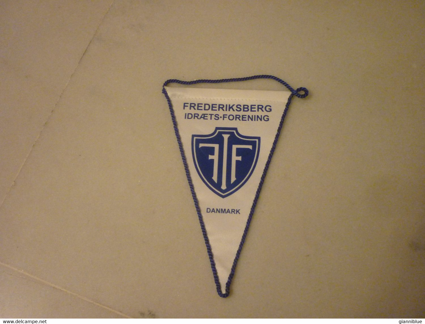 Frederiksberg IF  Denmark Danish Handball Captain Pennant - Palla A Mano