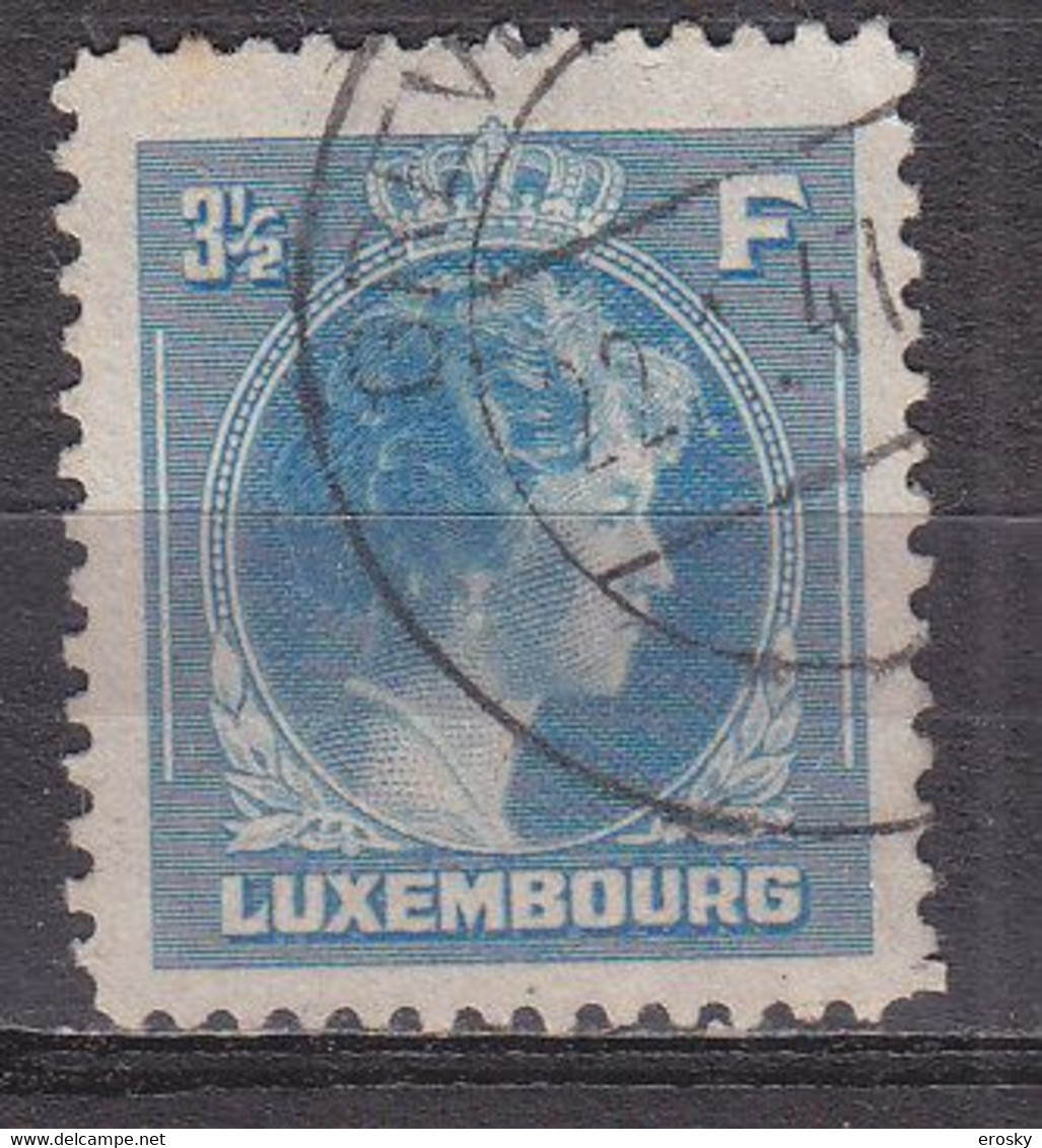 Q3035 - LUXEMBOURG Yv N°352 - 1944 Charlotte Rechtsprofil