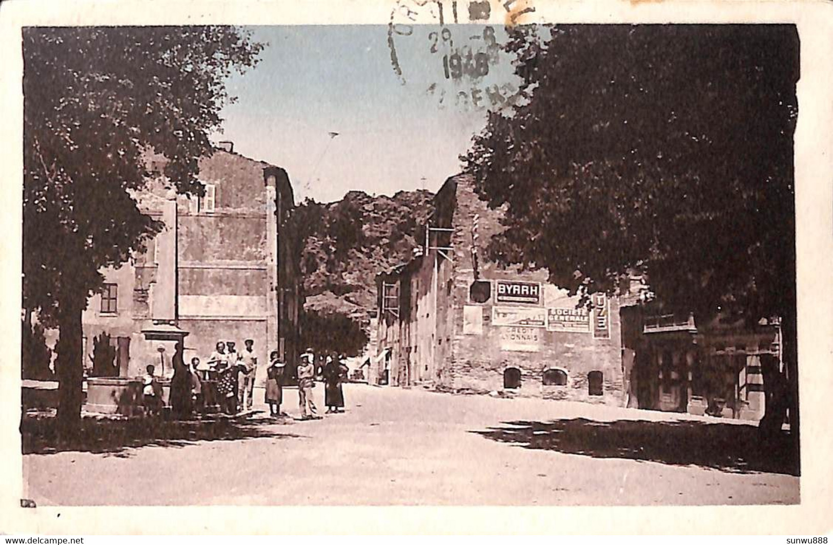 83 - La Garde Freinet - Place Neuve Edit Brun 1948 Colorisée - La Garde Freinet