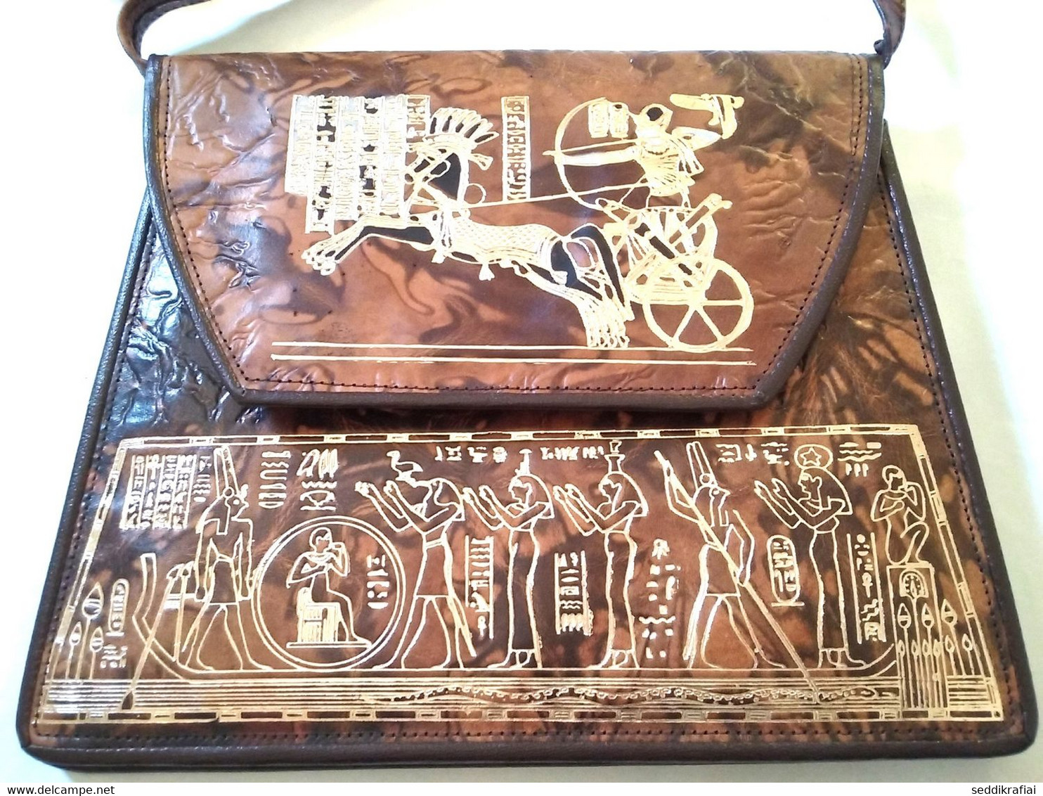 Antique Egyptian Pharaonic Bag Purse Embossed Design Genuine Leather Decoration - Pelletteria