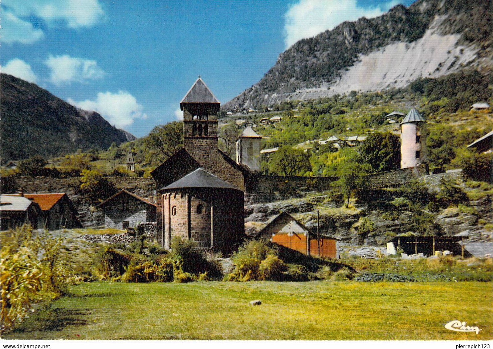 05 - L'Argentière La Besse - Chapelle Saint Jean (XIe Siècle) - L'Argentiere La Besse