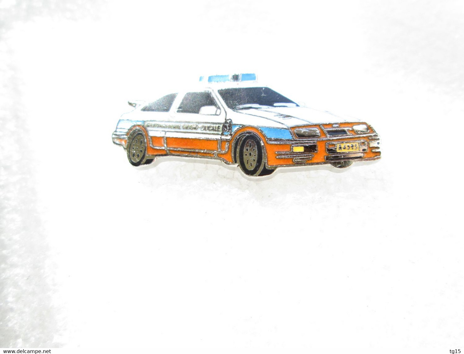 TOP PIN'S FORD  SIERRA  RS  COSWORTH  GENDARMERIE   Email Grand Feu DEHA - Ford