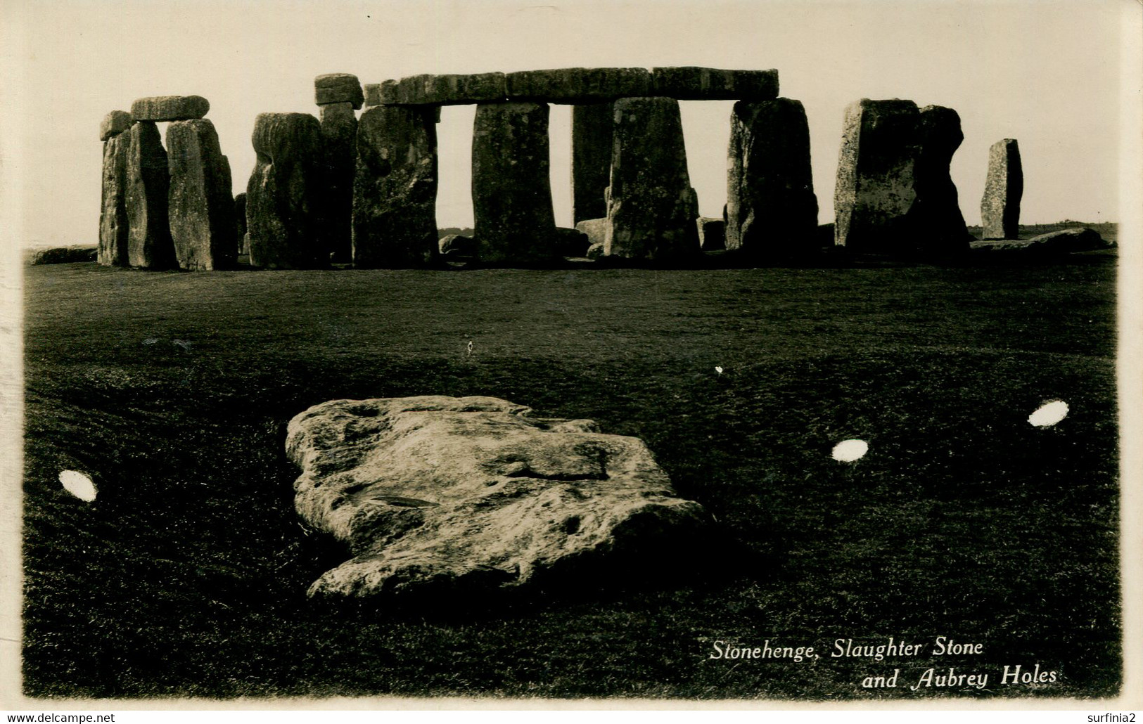 WILTS - STONEHENGE - SLAUGHTER STONE AND AUBREY HOLES  RP  Wi432 - Stonehenge