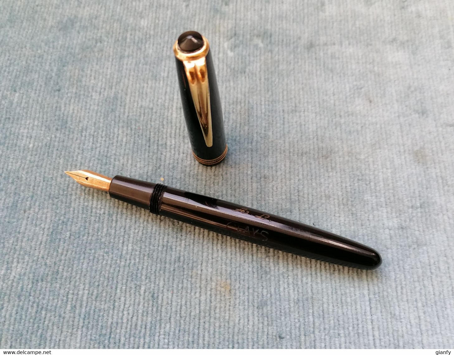 PENNA STILOGRAFICA CLAYS PENNINO ORO 18 Ct. 1950 VINTAGE FOUNTAIN PEN