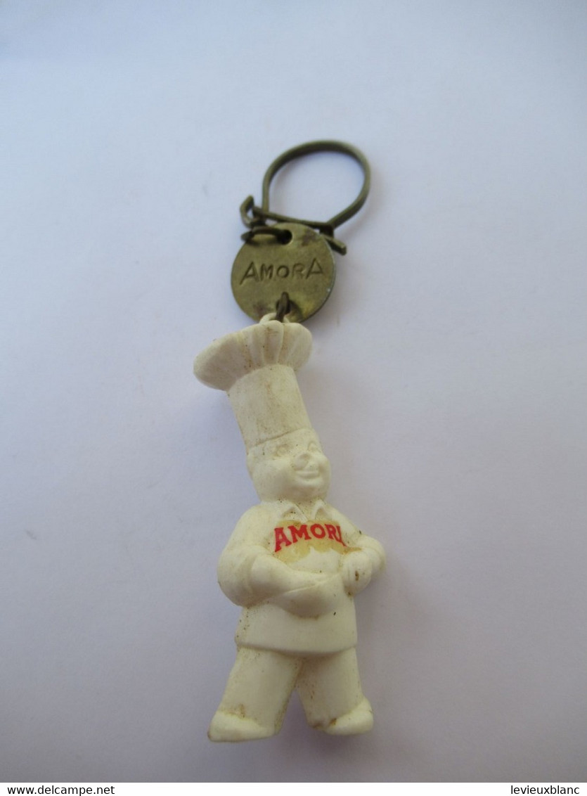 Porte-clé Publicitaire/Moutarde/ AMORA/ Petit Personnage/Plastique/ Vers 1960-1970     POC469 - Key-rings