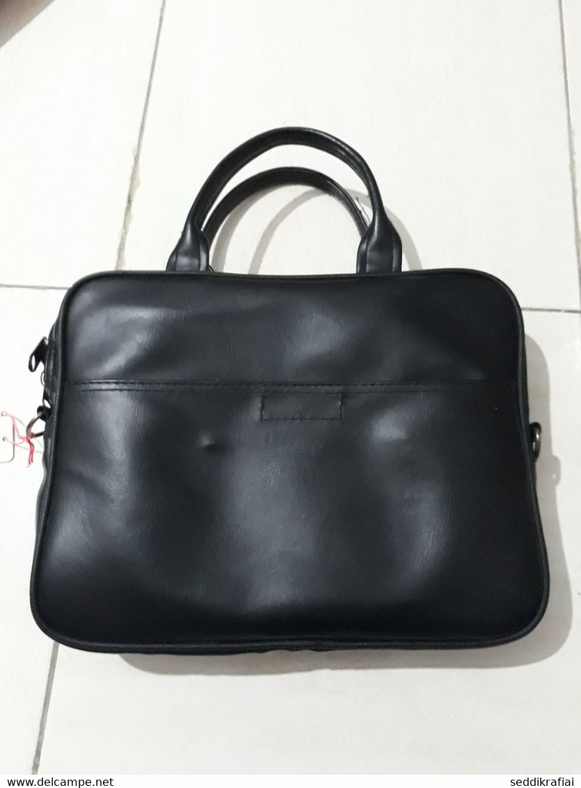 Leather Bag Messenger Laptop Tablet Padded Carrying Case Travel Brand Superskunk - Materiali
