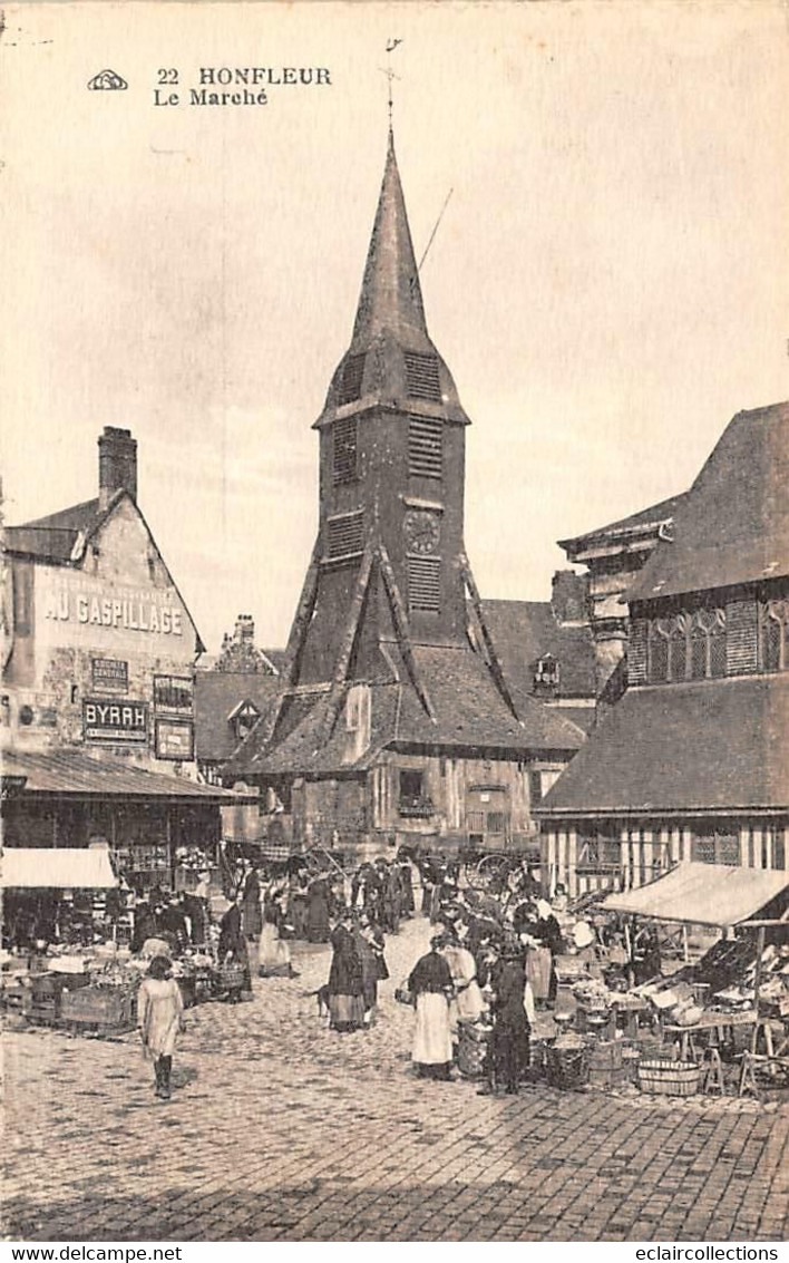 Honfleur           14        Le Clocher De L'Eglise Sainte Catherine. Marché.     -  8  -   (voir Scan) - Honfleur