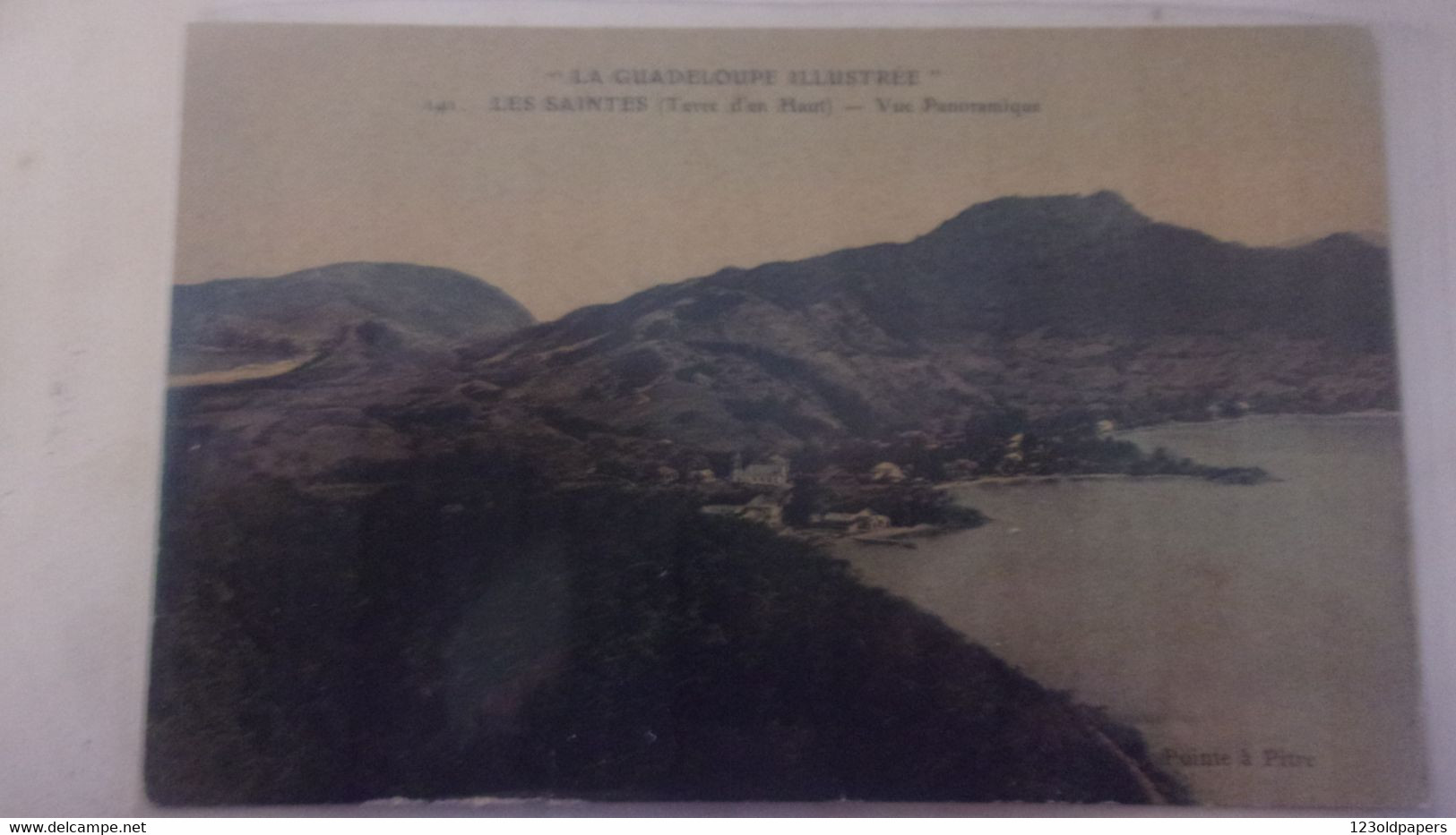 La Guadeloupe Illustrée - LES SAINTES (Terre D'en Haut) - Vue Panoramique - Ed. Caillé 141 Toilée Couleur - Autres & Non Classés