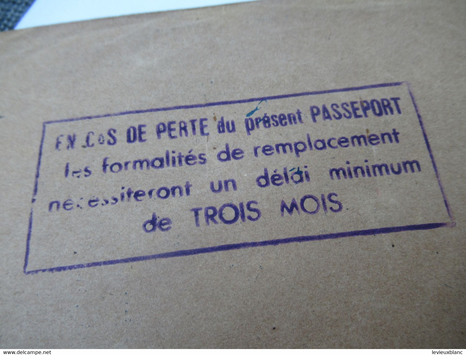 Passeport Ancien / RONCQ/ Nord /  Jules HOSTE / Aide Garnisseur/Préfecture Du NORD/ 1947                 AEC216 - Other & Unclassified