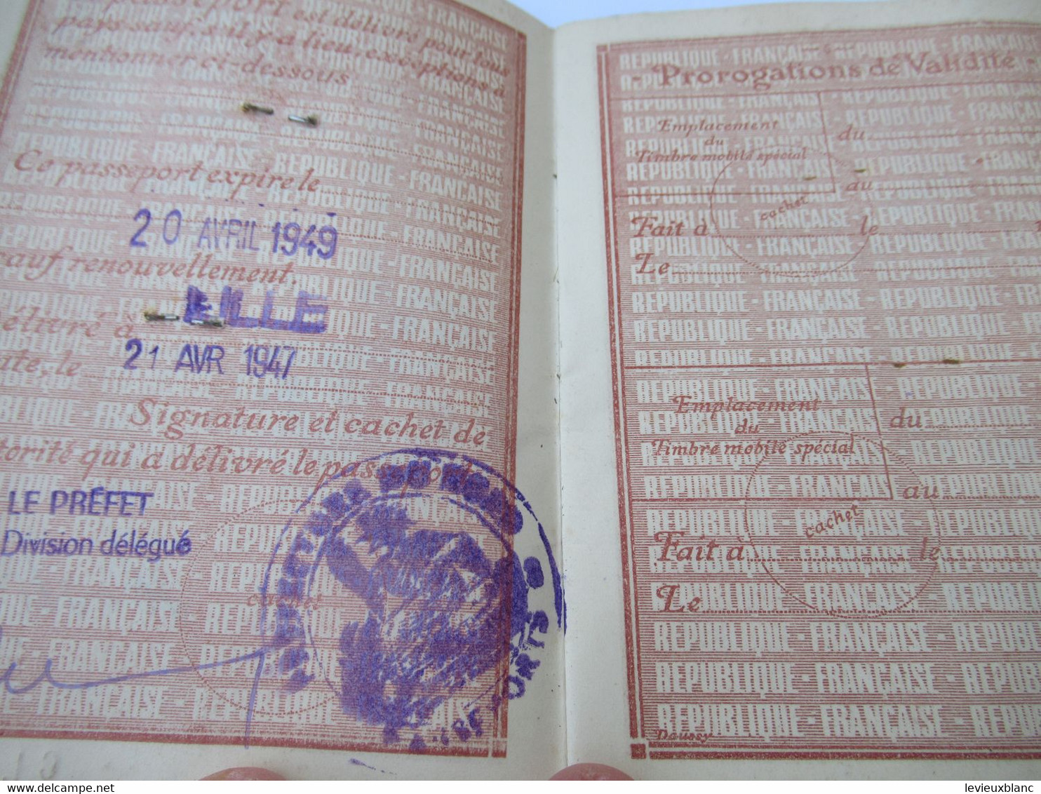 Passeport Ancien / RONCQ/ Nord /  Jules HOSTE / Aide Garnisseur/Préfecture Du NORD/ 1947                 AEC216 - Other & Unclassified