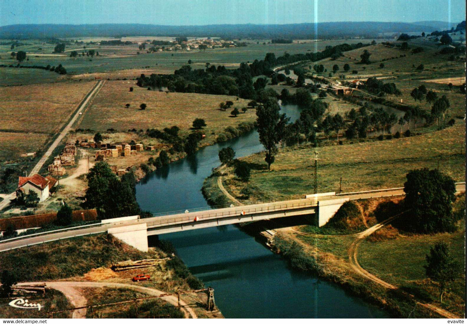 CPSM  (70)       JUSSEY     Vue Aérienne  Le Pont De Cendrecourt Sur La Saône - Jussey