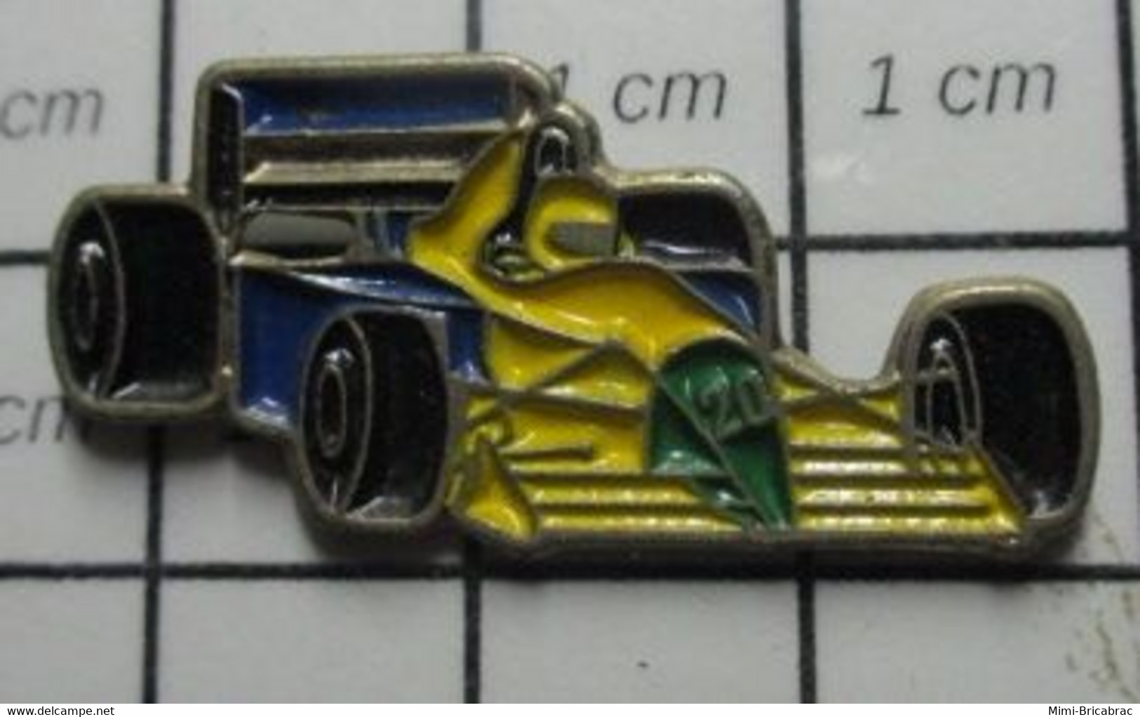 2322 Pin's Pins / Beau Et Rare / THEME : SPORTS / AUTOMOBILE F1 FORMULE 1 BENETTON - Automobilismo - F1