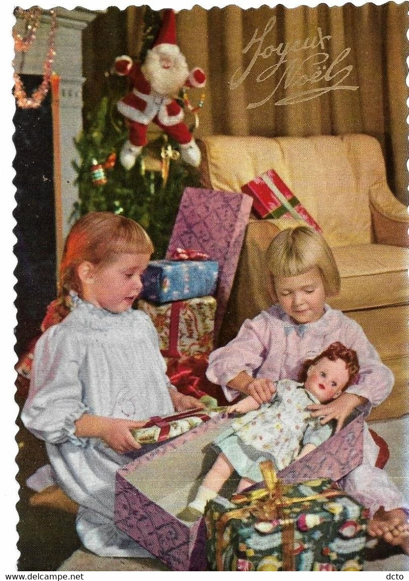 2 Fillettes Découvrant Une Belle Poupée Au Pied Du Sapin Joyeux Noel- Photochrom Glacée N°811 (10x15cm), Cpsm GF - Jeux Et Jouets