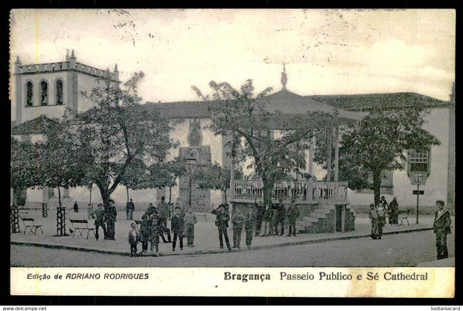 BRAGANÇA - Passeio Publico E Sé Cathedral. ( Ed. De Adriano Rodrigues) Carte Postale - Bragança