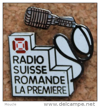 RADIO SUISSE ROMANDE LA PREMIERE - MICRO - SCHWEIZ - SWITZERLAND - SVIZZERA -           (27) - Medias