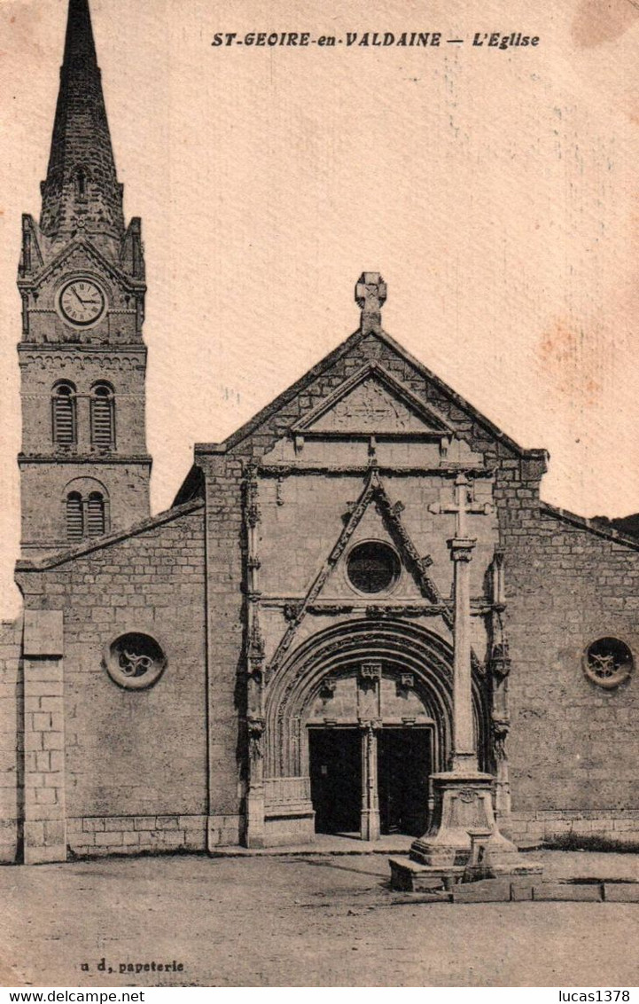 38 / SAINT GEOIRE EN VALDAINE / L EGLISE - Saint-Geoire-en-Valdaine