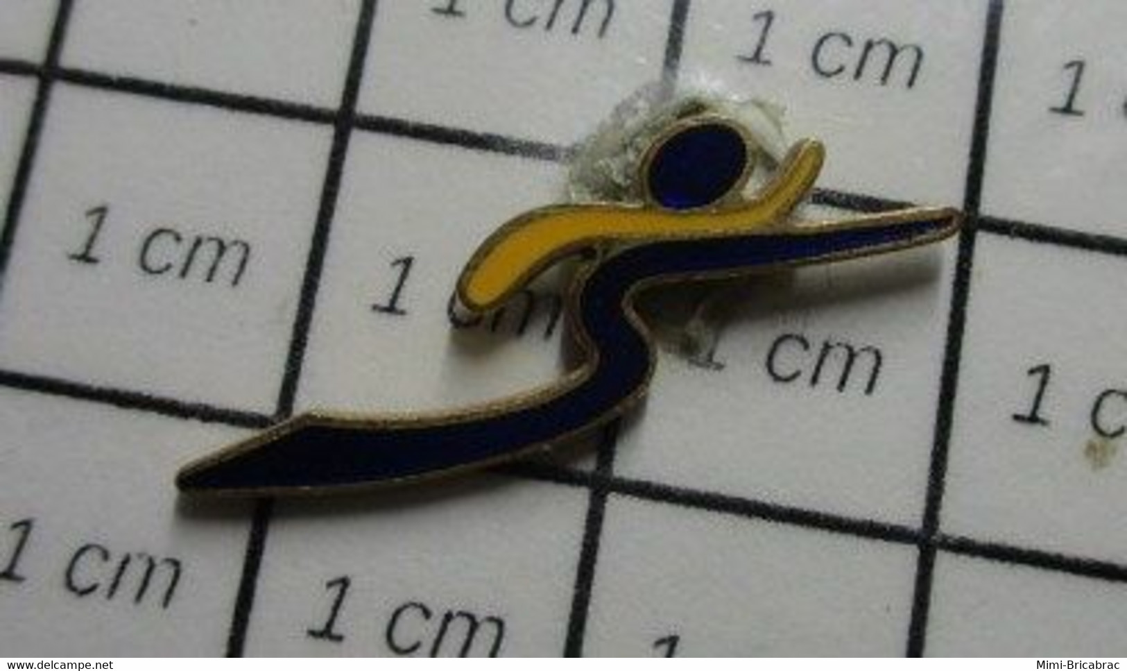 413c Pin's Pins / Beau Et Rare / THEME : SPORTS / NATATION NAGEUR - Swimming