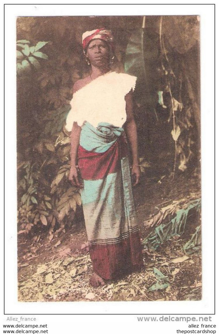 West Africa SIERRA LEONE A FREETOWN WOMAN Coloured Postcard By Pickering & Berthoud - Sierra Leona