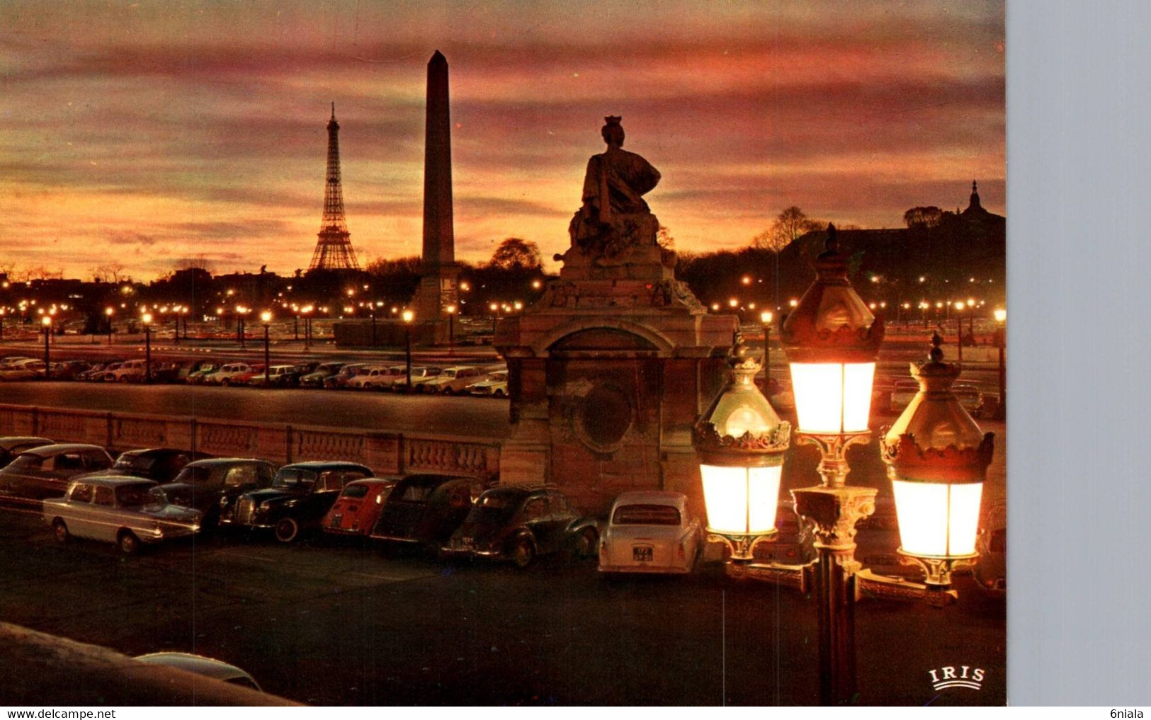 PARIS  Crépuscule Sur La Place De La Concorde ( Voitures,  )  ( Recto-verso) 75 Paris - Paris La Nuit