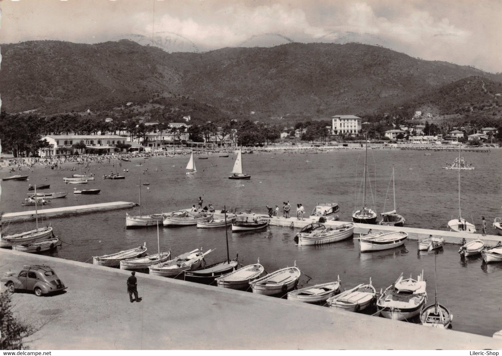 [83]  Cavalaire-sur-Mer - Le Port Et La Plage - Automobile 4 Cv - Pointus  Cpsm GF 1958 ( ͡♥ ͜ʖ ͡♥) ♥ - Cavalaire-sur-Mer