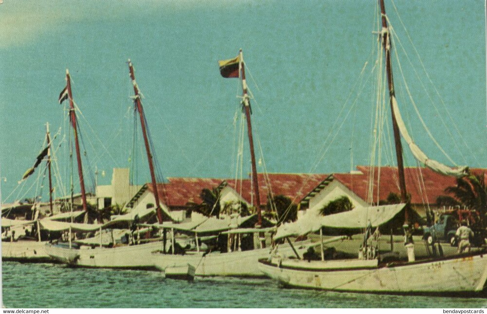 Aruba, N.W.I., ORANJESTAD, Paarden Baai, Fishing Boats, Cunard Line Postcard - Aruba