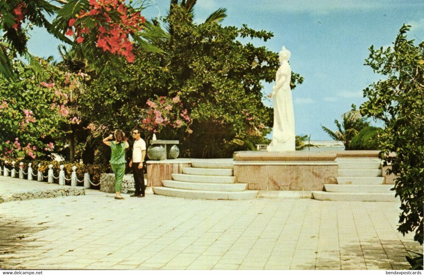Aruba, N.A., ORANJESTAD, Wilhelmina Park, Statue, Postcard - Aruba