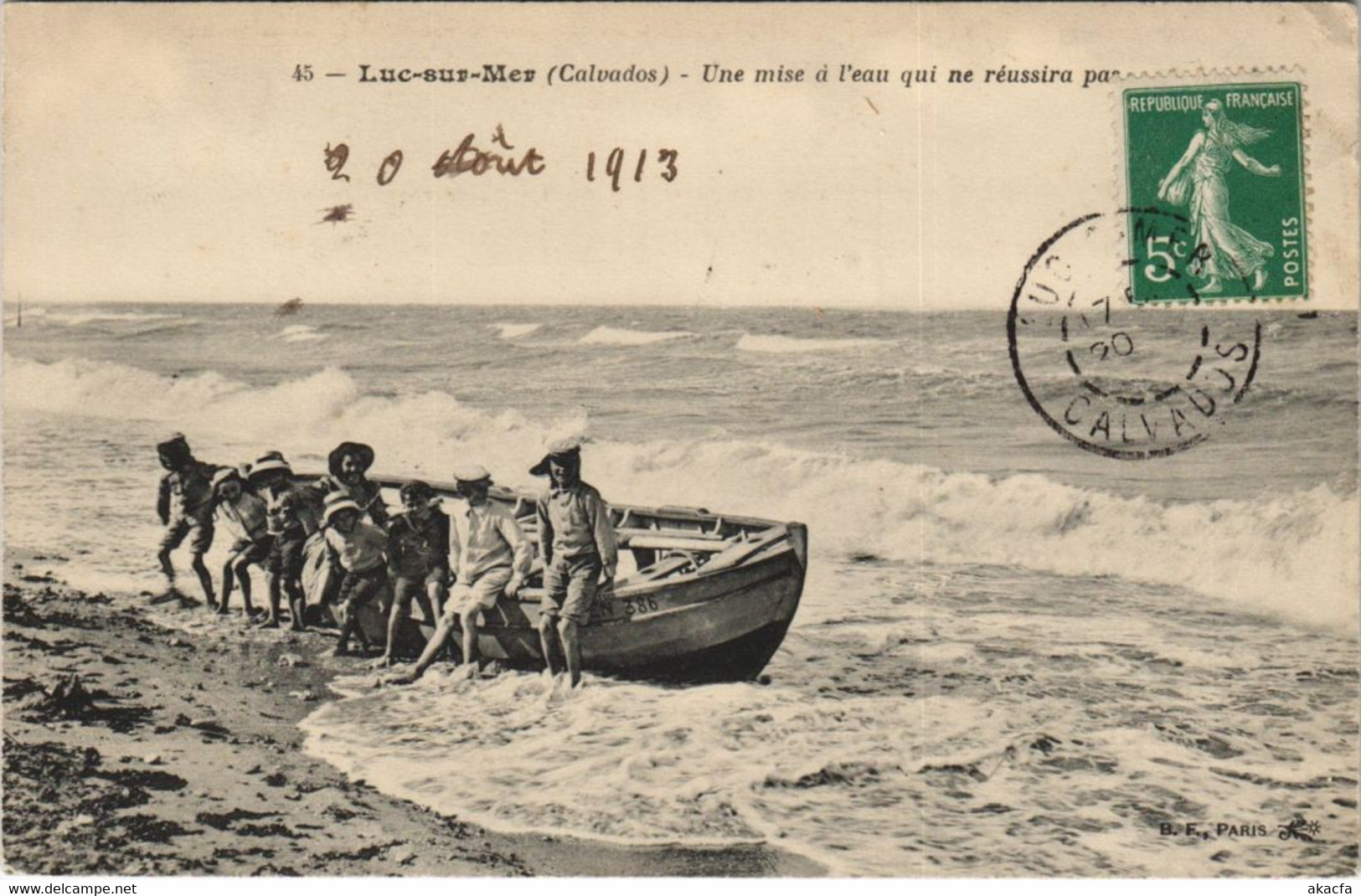 CPA LUC-sur-MER Children With A Boat At The Beach (1227463) - Luc Sur Mer