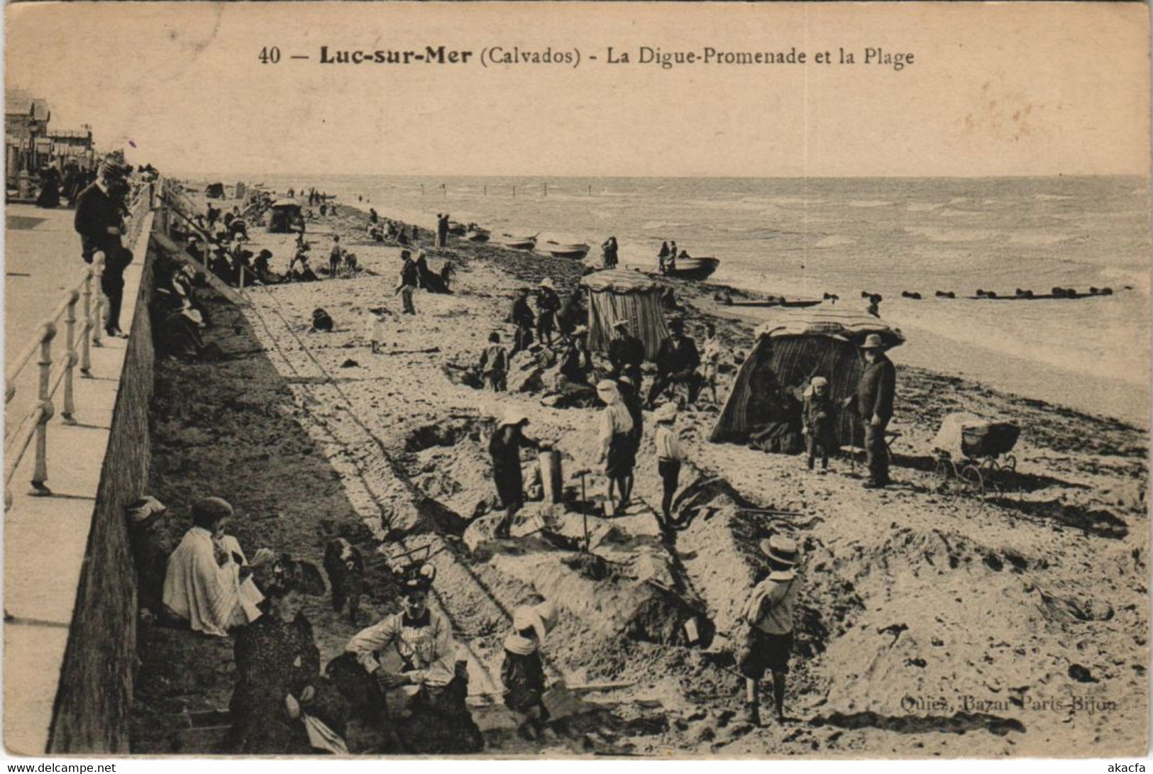 CPA LUC-sur-MER La Digue-Promenade Et La Plage (1227465) - Luc Sur Mer