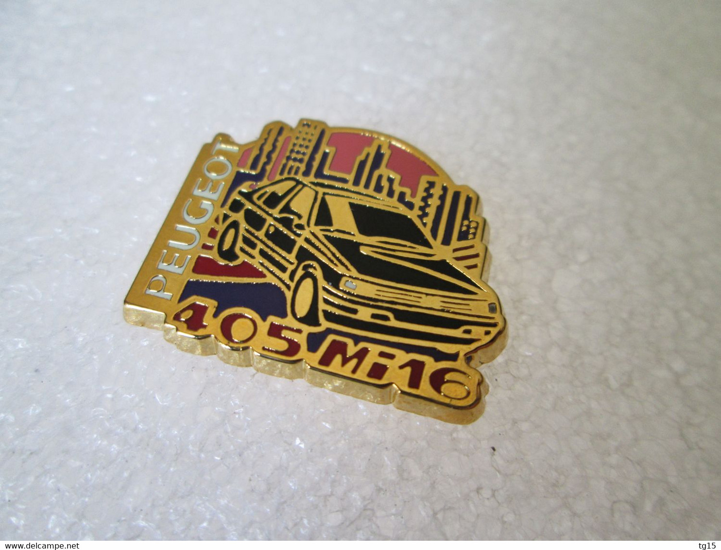 PIN'S     PEUGEOT  405 MI  16   Zamak   HÉLIUM - Peugeot