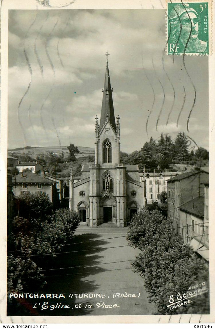 Pontcharra Sur Turdine * La Place De L'église Du Village - Pontcharra-sur-Turdine