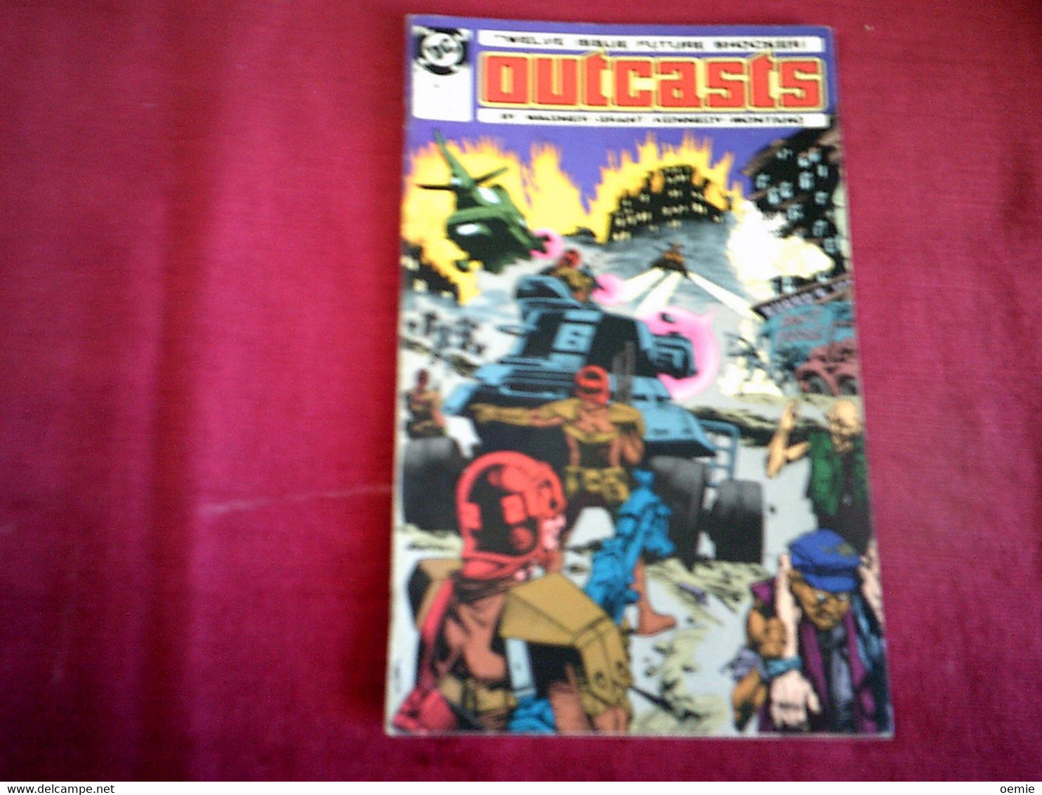 OUTCASTS    N° 8  MAY  1988 - DC