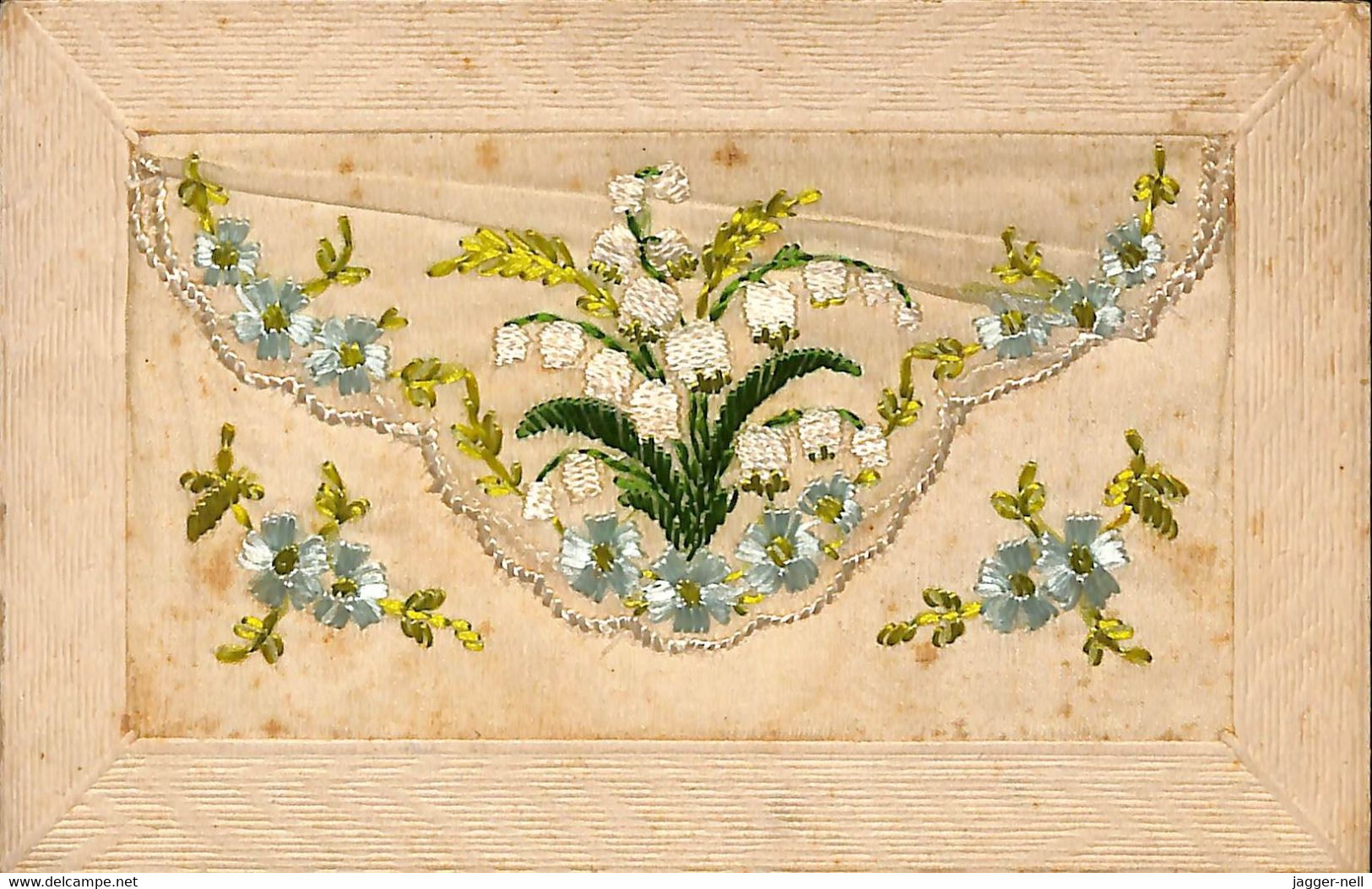 CPA Fantaisie Brodées Sur Tissu Collé Décor Fleurs -broderie Tissu Forme Enveloppe - Fabrication Française CM - JD113 - Autres & Non Classés